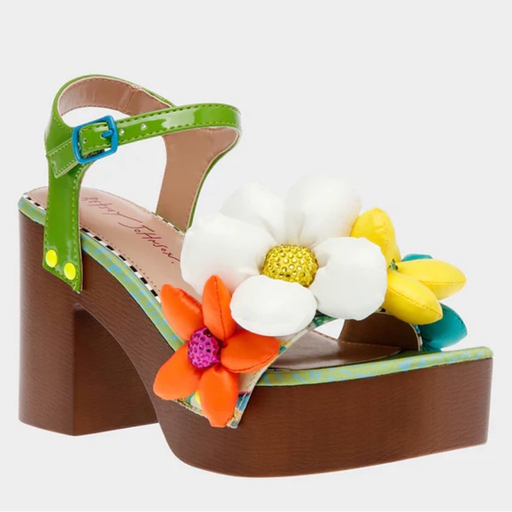 Betsy Johnson Kinslee Green Multi Size 8.5